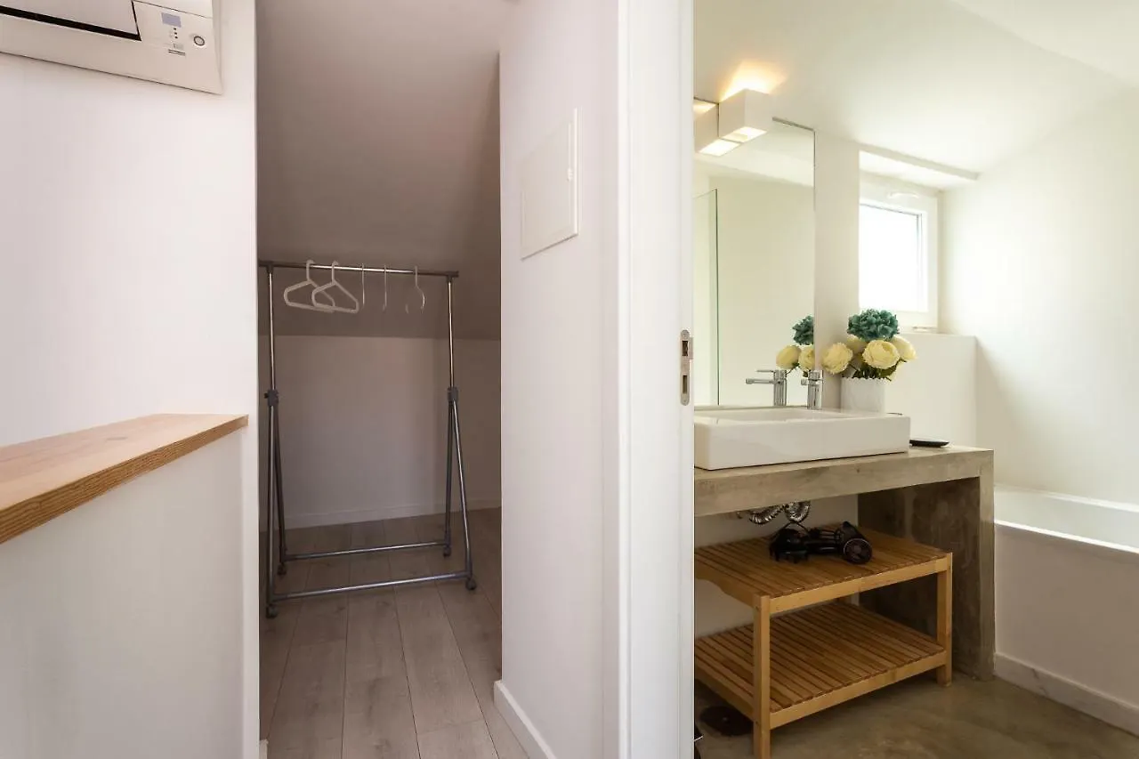 Apartment Tram 28 Duplex Lisbon