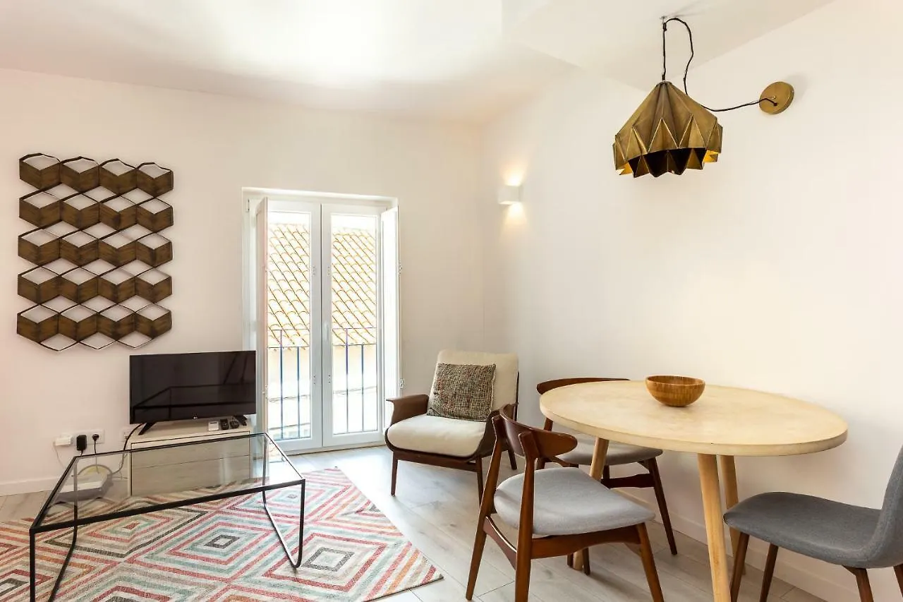 Apartment Tram 28 Duplex Lisbon